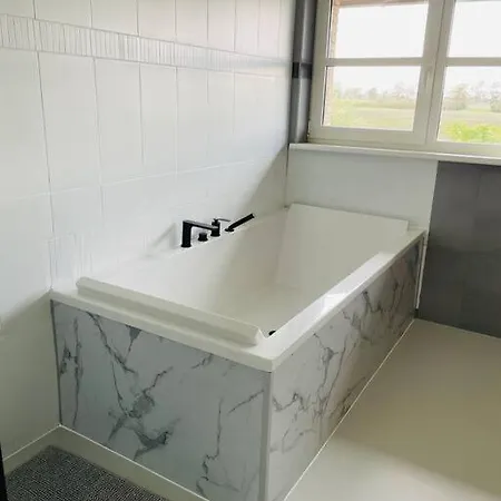 Prachtige Prive Voor 6 Volwassenen + 2 Kids * De Panne